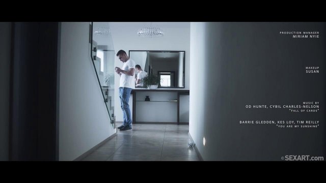 Превью Развратная секретарша соблазнила своего начальника во время обеденного перерыва № 35329