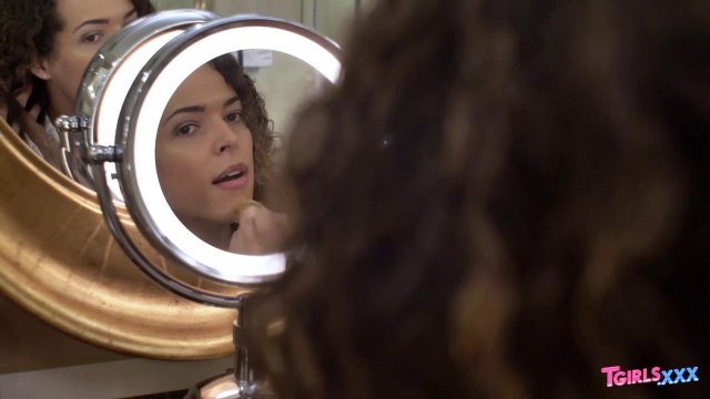 Превью Возбужденные до предела сучки занимаются анальным сексом и стонут от кайфа № 39411