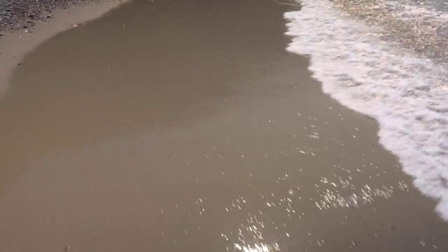 Превью Влюбленная парочка устроила страстный секс на пляже № 42023