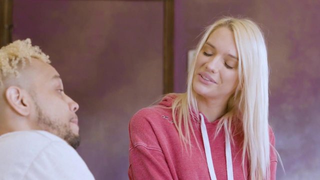 Превью Худенькая блондинка на члене испытала свой лучший оргазм № 42031